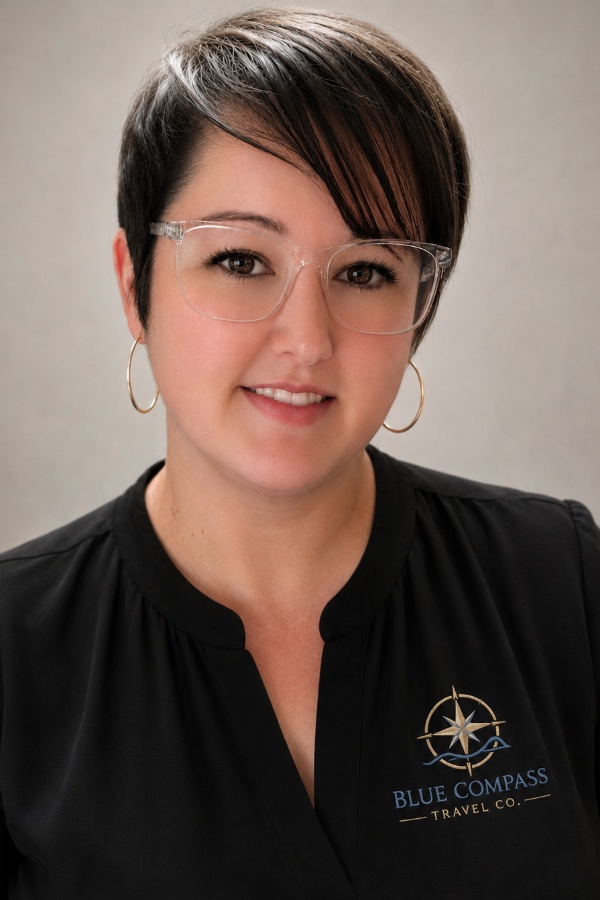 Cruise Brothers Travel Agent Amanda blue